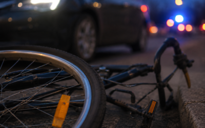Šiauliuose automobilis susidūrė su dviratininke: moteris gydoma ligoninėje