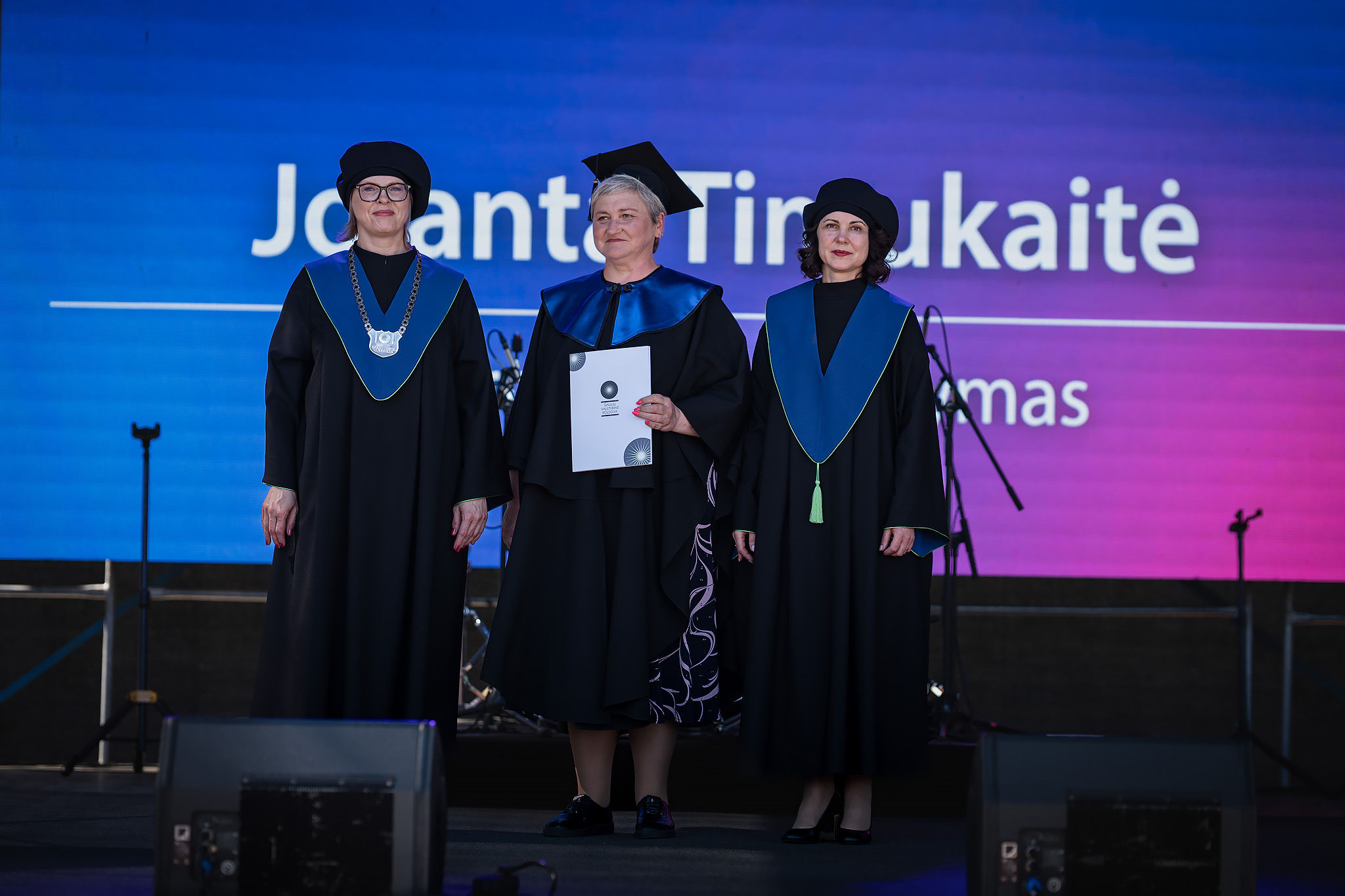 ŠVK ABSOLVENTĖ JOLANTA: „ČIA PASIJUTAU KAIP ŠEIMOJE, O STUDIJOS ATVĖRĖ DURIS Į SVAJONIŲ DARBĄ“
