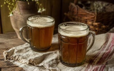 PIRMĄ KARTĄ ŠIAULIUOSE – GIROS FESTIVALIS: BULVARE LAUKS DEGUSTACIJOS, SENIEJI PATIEKALAI IR GIROS GĖRIMO VARŽYTUVĖS