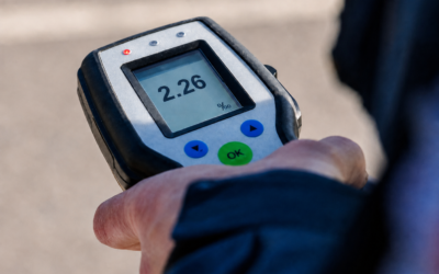 GUDELIUOSE SUSTABDĖ GIRTĄ „PASSAT“ VAIRUOTOJĄ – ĮPŪTĖ 2,26 PROMILES