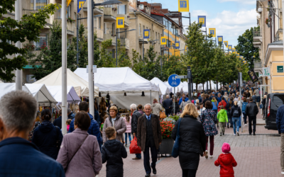 ŠIAULIŲ BULVARE – DVIEJŲ DIENŲ AMATŲ, SKONIŲ IR MUZIKOS ŠVENTĖ