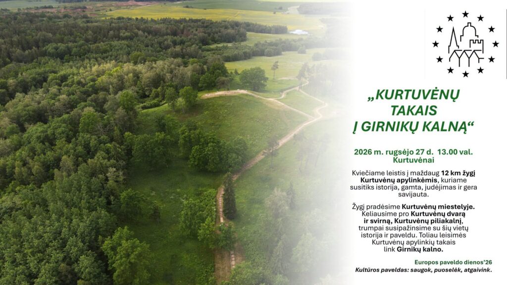 Žygio „Kurtuvėnų takais į Girnikų kalną“ plakatas su Girnikų kalno ir aplinkinių miškų vaizdu bei rugsėjo 27 dienos renginio informacija.