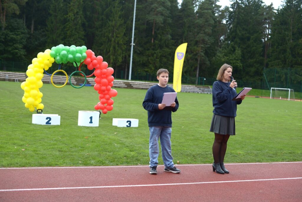 Šiaulių rajono mokinių sporto šventės „Olimpinis ruduo 2026“ atidarymas Kuršėnų sporto mokyklos stadione.