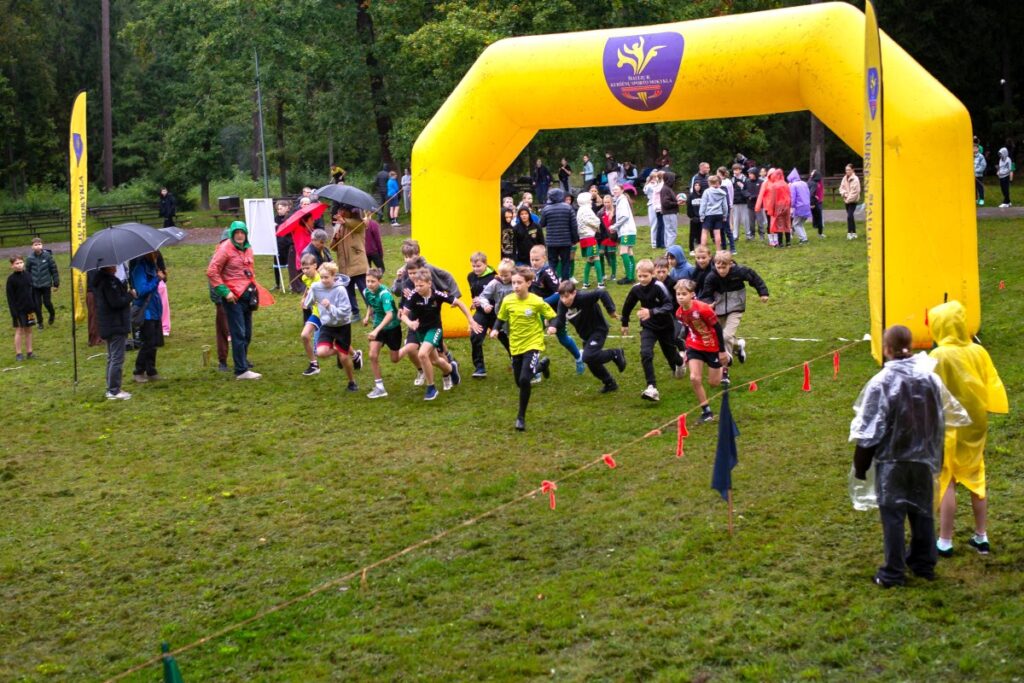 „Olimpinio rudens 2026“ kroso varžybų startas Kuršėnuose.